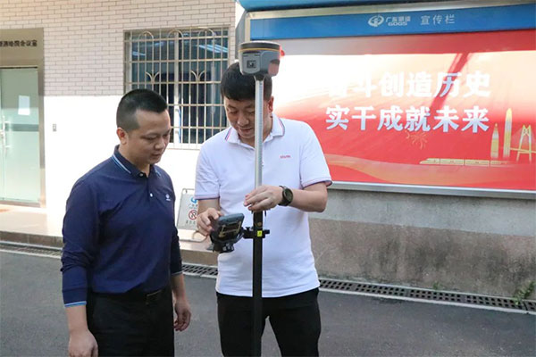 廣東全省CORS網(wǎng)北斗升級(jí)，共計(jì)升級(jí)了120套GDCORS基準(zhǔn)站硬件設(shè)備
